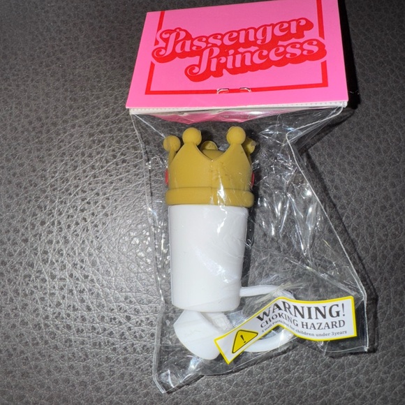 Dutch Bros Passenger Princesses Crown straw topper - Picture 3 of 3